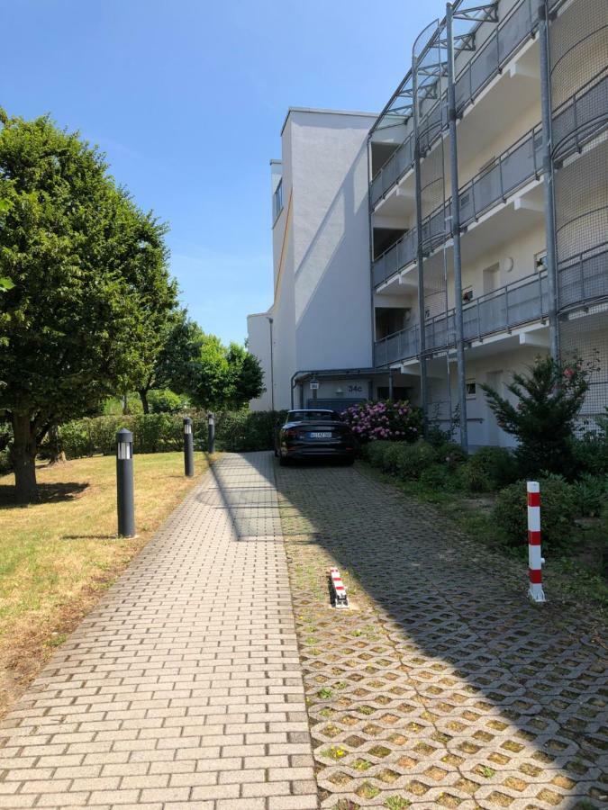 Parkplatz Und Balkon - Burberg'S Heimathafen In วิสบาเดน ภายนอก รูปภาพ
